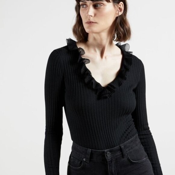 Ted Baker Anyibel Black  Ruffle V-Neck Ribbed knit fitted sweater size 1 (small) - Picture 1 of 16